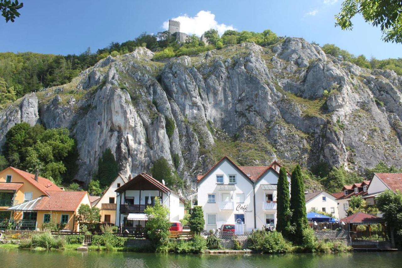 Cafe Altmuehl, Gaestehaus Krimhilde Direkt Am Wasser Apartment