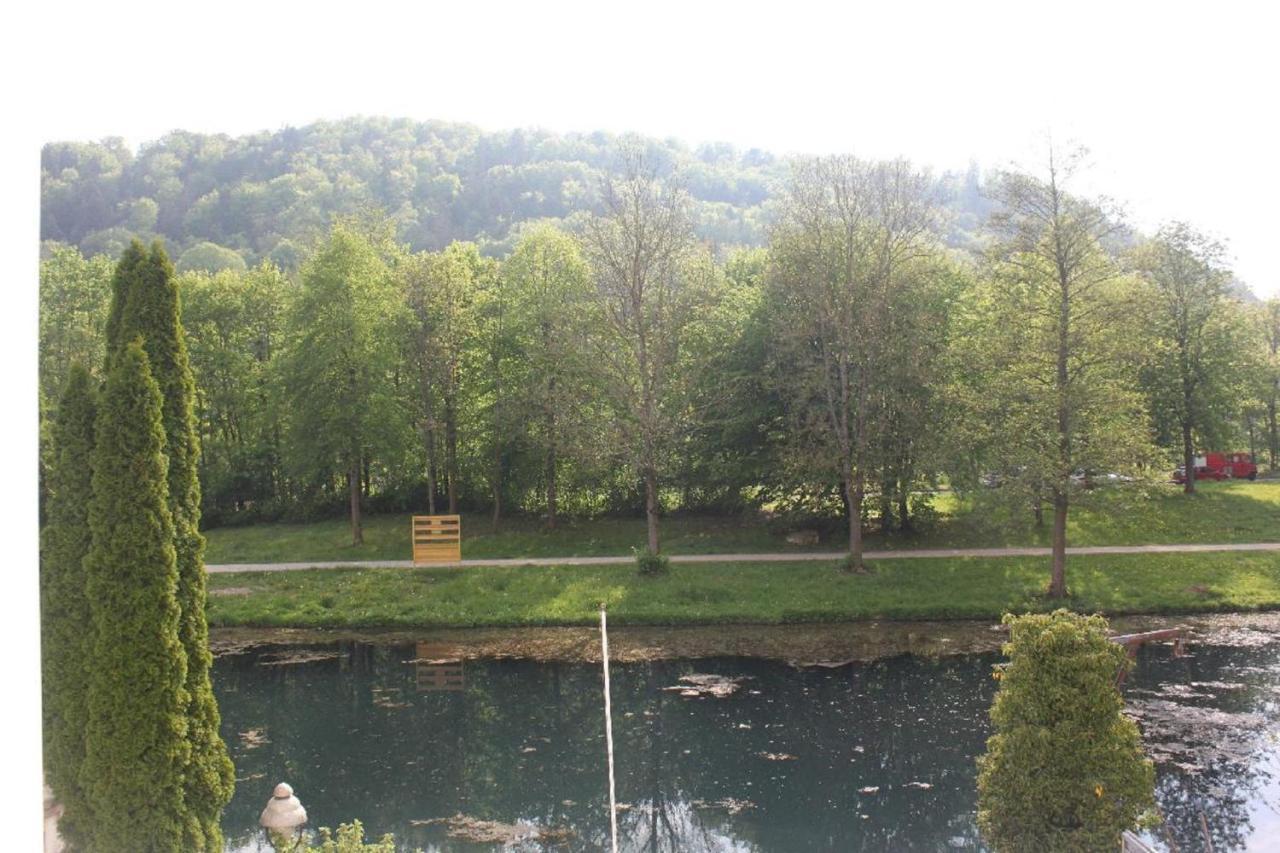 Apartment Cafe Altmuehl, Gaestehaus Krimhilde Direkt Am Wasser Essing