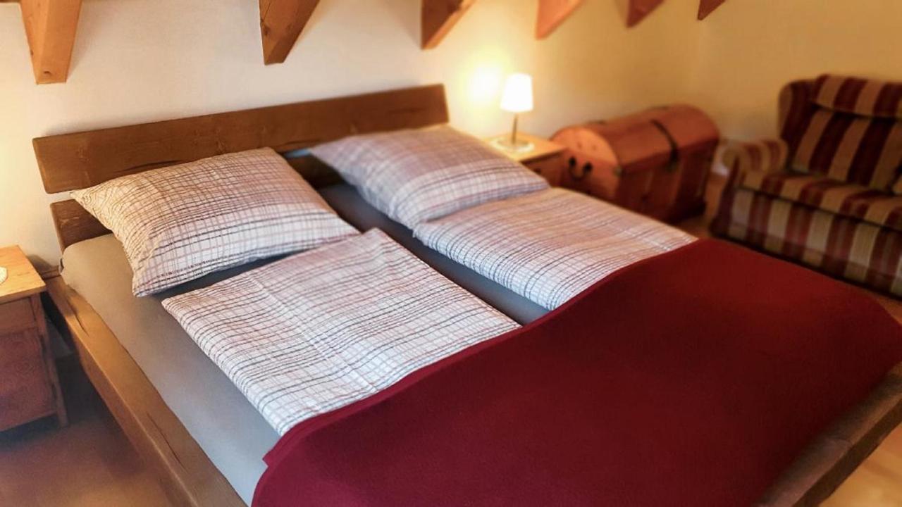 Cafe Altmuehl, Gaestehaus Krimhilde Direkt Am Wasser Apartment Essing