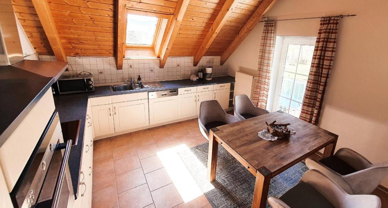 Apartment Cafe Altmuehl, Gaestehaus Krimhilde Direkt Am Wasser